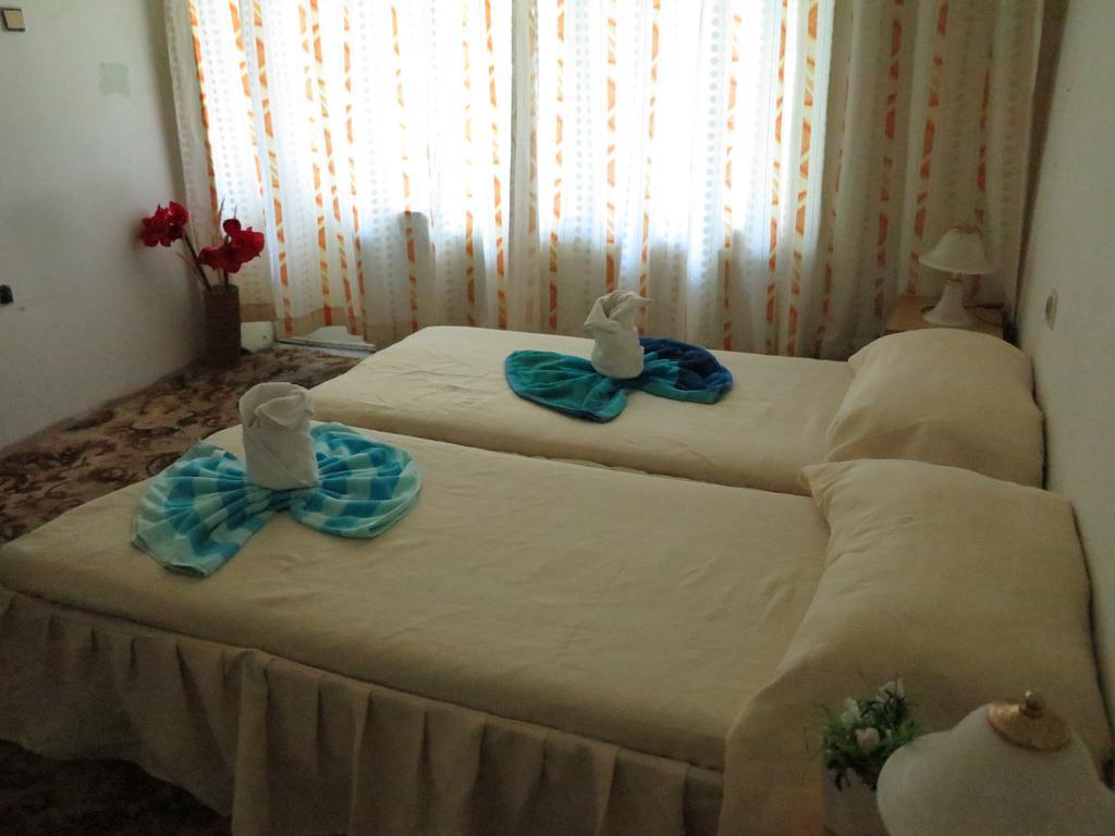 Hotel Tango Zlatni pjasătsi Rom bilde