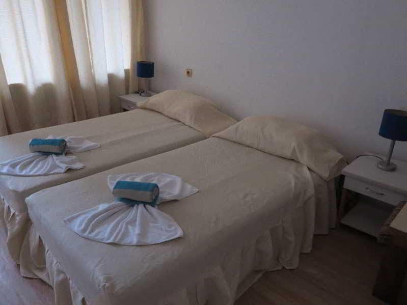 Hotel Tango Zlatni pjasătsi Eksteriør bilde