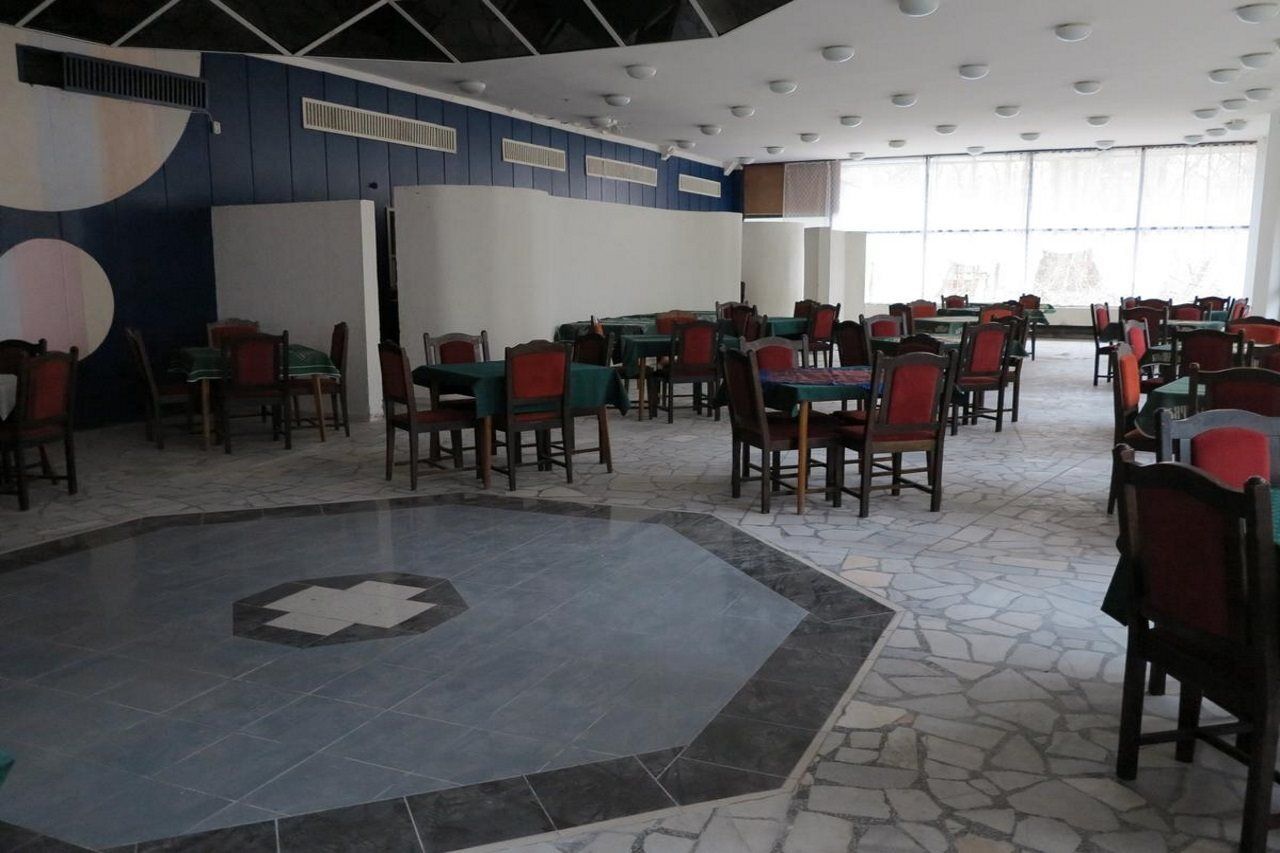 Hotel Tango Zlatni pjasătsi Eksteriør bilde